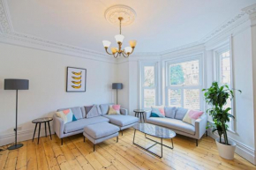 Luxury 5-Bed Family Home with Private 2-Car Parking